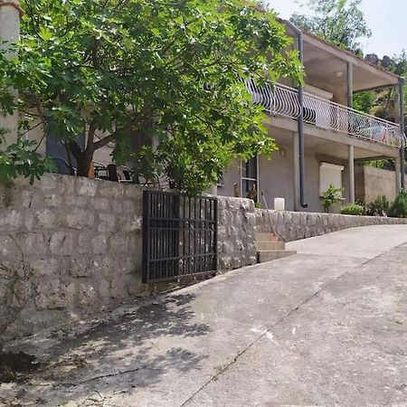 Nature Bay Apartment Котор Экстерьер фото